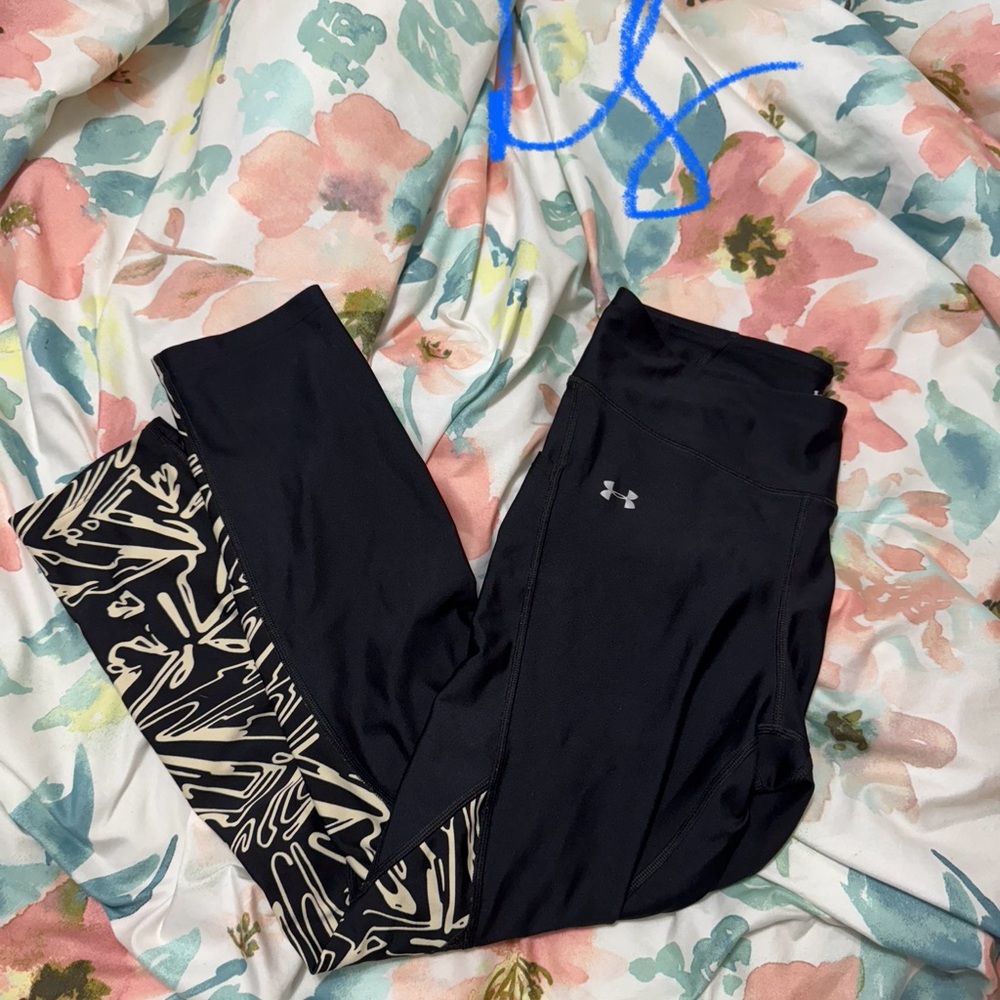 Under Armour Women's Black and Tan Patterned Leggings